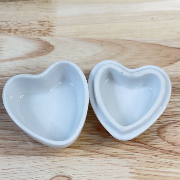 Vintage Takahgshi Trinket Box Forget Me Not Porcelain San Francisco 2.5" x 2" - Picture 6 of 13